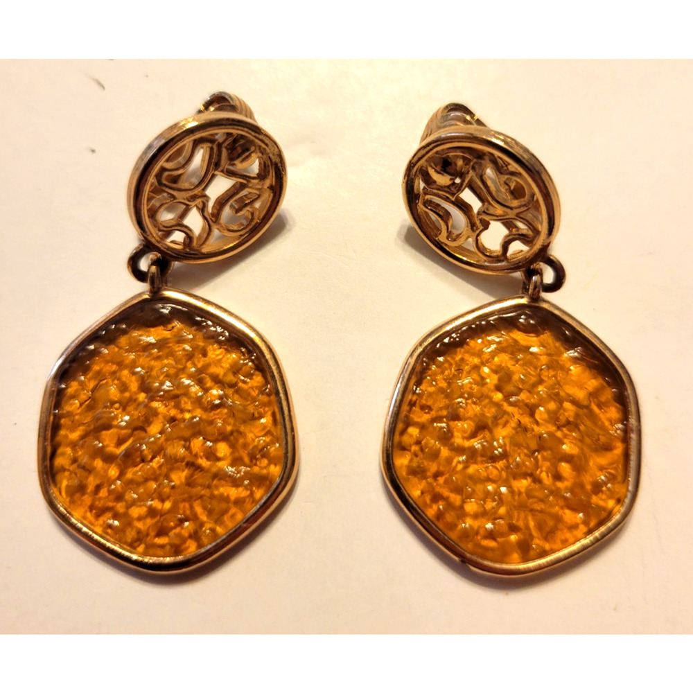 Vtg Amber‎ Dangling Clip-On Sarah Coventry Earrings Gold Tone Medallion Jewelry